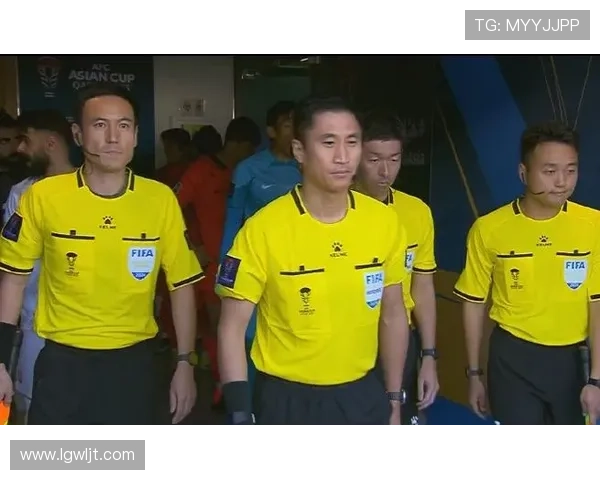 马宁周飞张铖执法阿拉伯杯接受FIFA考察展现中国裁判实力 马宁周飞张铖执法阿拉伯杯接受FIFA考察展现中国裁判实力