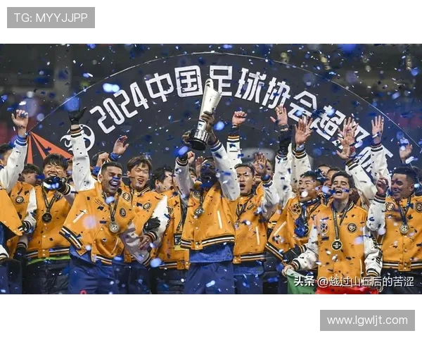 中超冲刺阶段全面打响 各队全力以赴争胜展现无限能量 中超冲刺阶段全面打响 各队全力以赴争胜展现无限能量