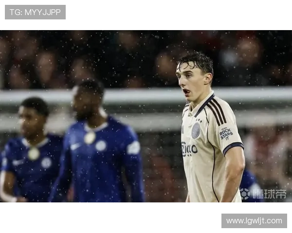 阿贾克斯队史第二次欧战上半场失4球 上次发生在1958年2月 阿贾克斯队史第二次欧战上半场失4球 上次发生在1958年2月