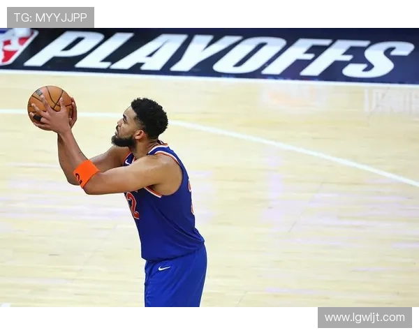 以稳定发挥唐斯16中6砍26分13板3助1断1帽率队稳住胜局